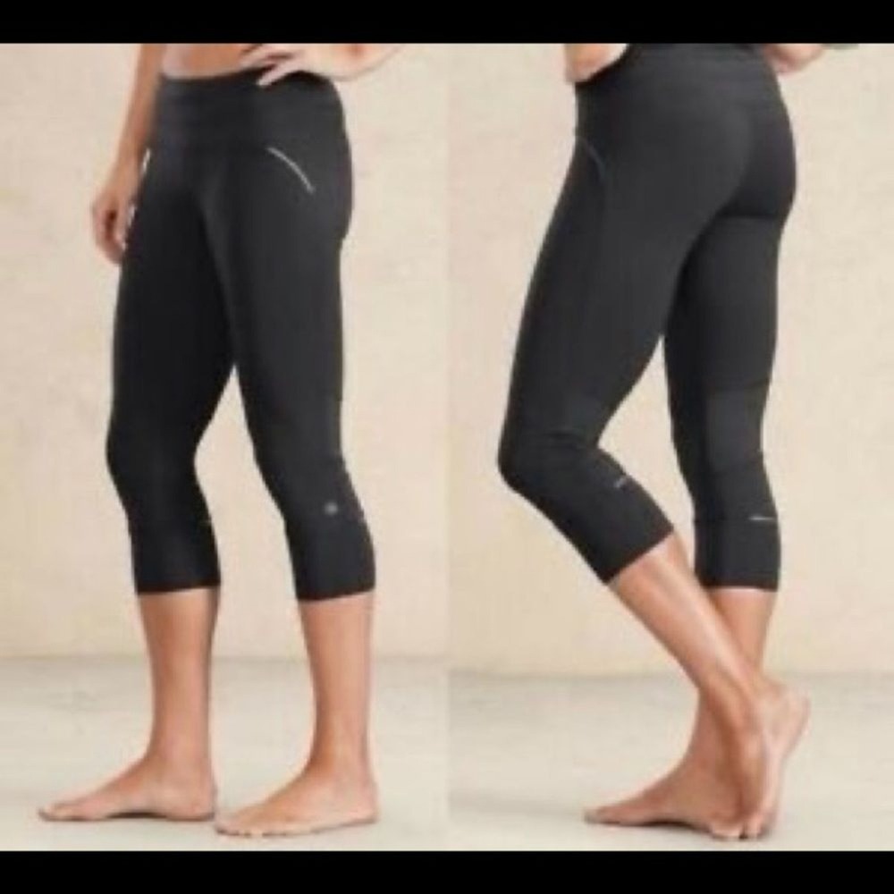 Athleta Cropped Leggings ST Small Tall Charcoal Gray Mesh Panel Activewear Yoga